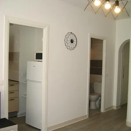 Mer F1 Apartment